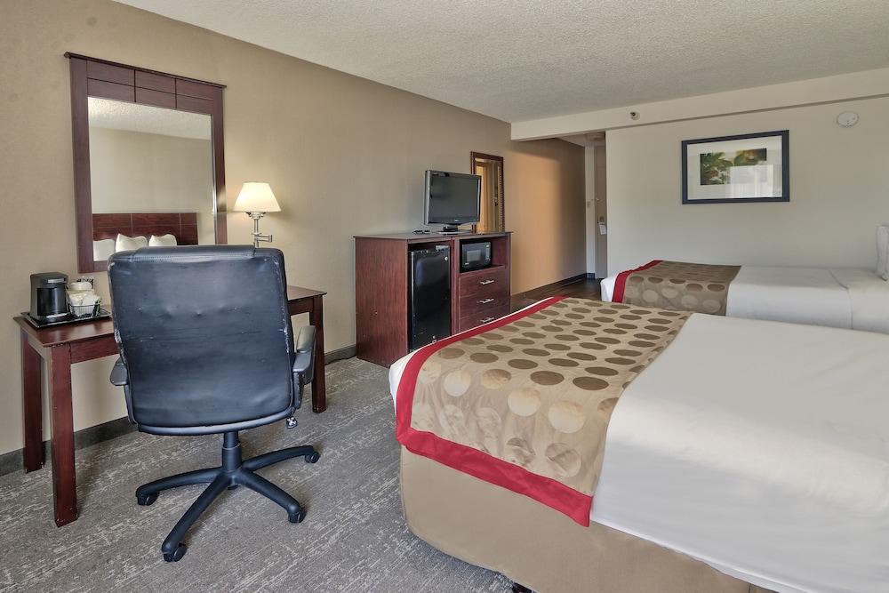 Ramada By Wyndham Albuquerque Midtown Hotel Bagian luar foto